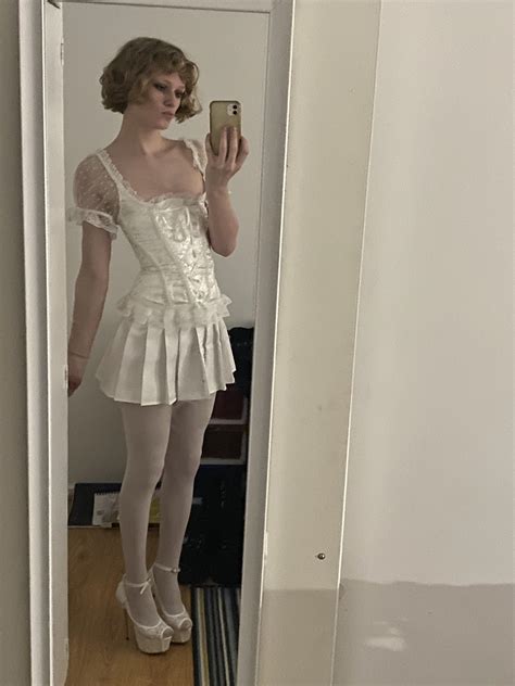 amateur femboi hits the big time .